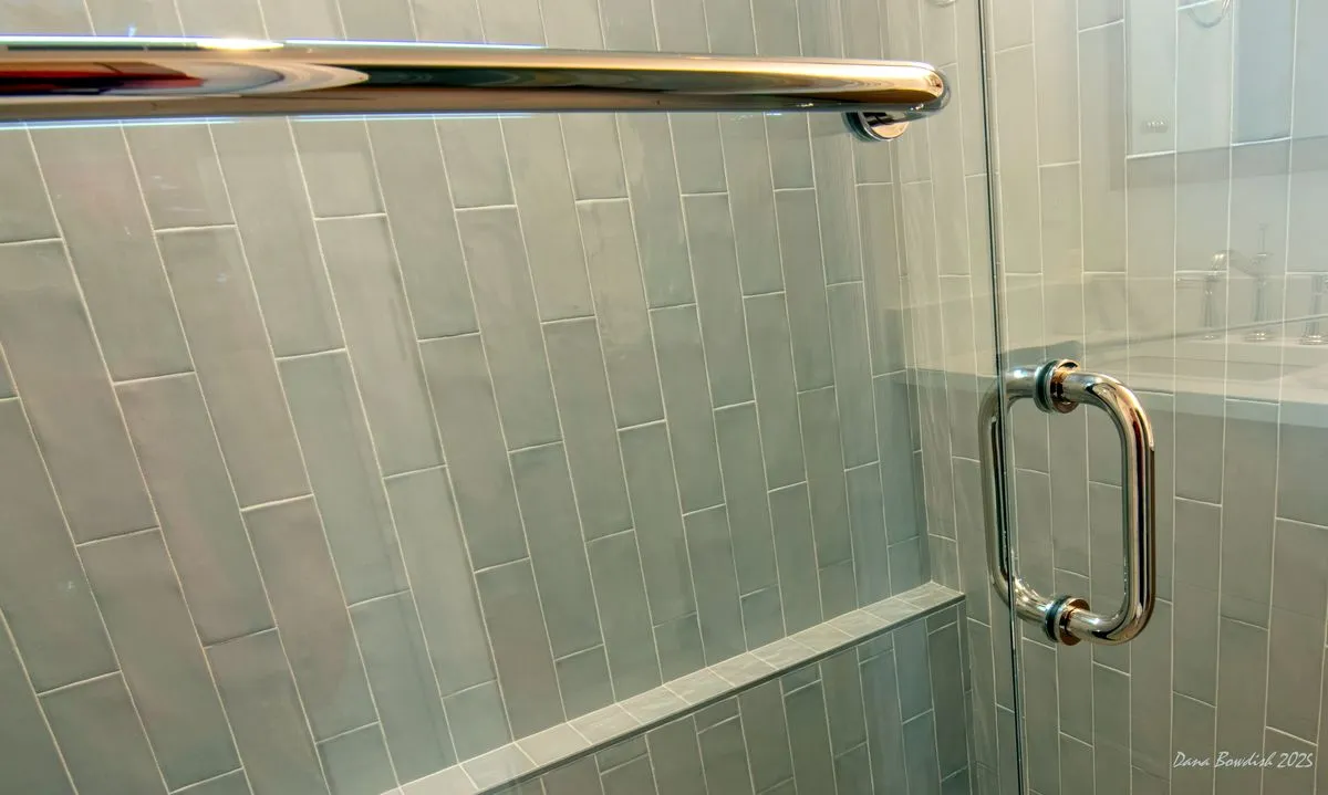 Kitchen and Bathroom Remodel in Licton Springs gallery photo 18