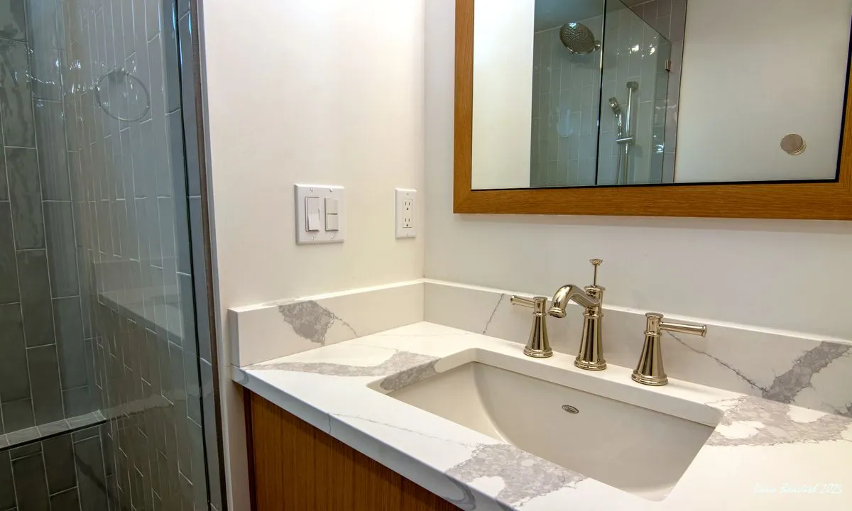 Kitchen and Bathroom Remodel in Licton Springs gallery photo 19