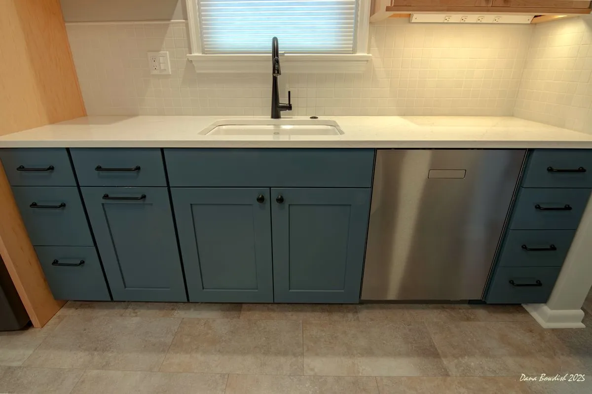 Kitchen and Bathroom Remodel in Licton Springs gallery photo 4