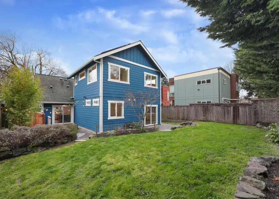 Modern Craftsman Whole House Build in Greenwood gallery photo 27